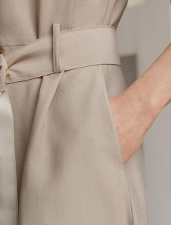 светло-бежевый