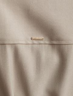 светло-бежевый