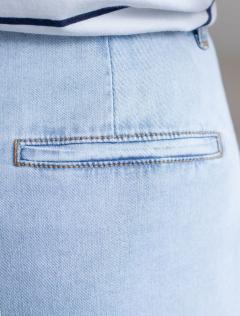 светло-голубой