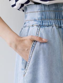 светло-голубой