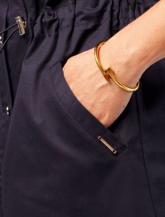 светло-бежевый