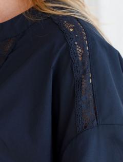 темно-синий