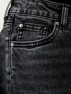 темно-серый