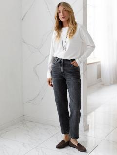 темно-серый