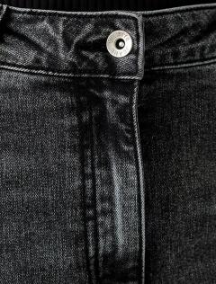 темно-серый