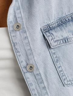 светло-голубой