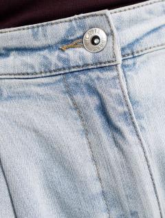 светло-голубой