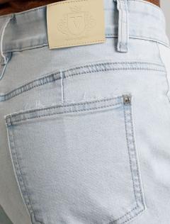 светло-голубой