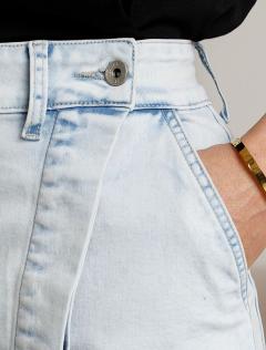 светло-голубой