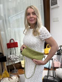 Зеленый